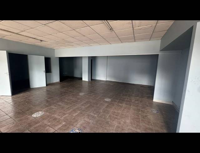 2,002M² WAREHOUSE TO LET IN PRETORIA WEST
